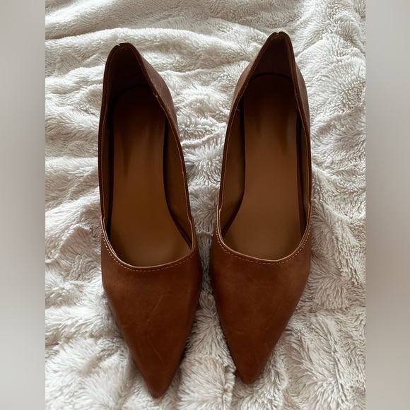 Brown Plant Leather Women's Heels Sz 6 - Picture 2 of 4